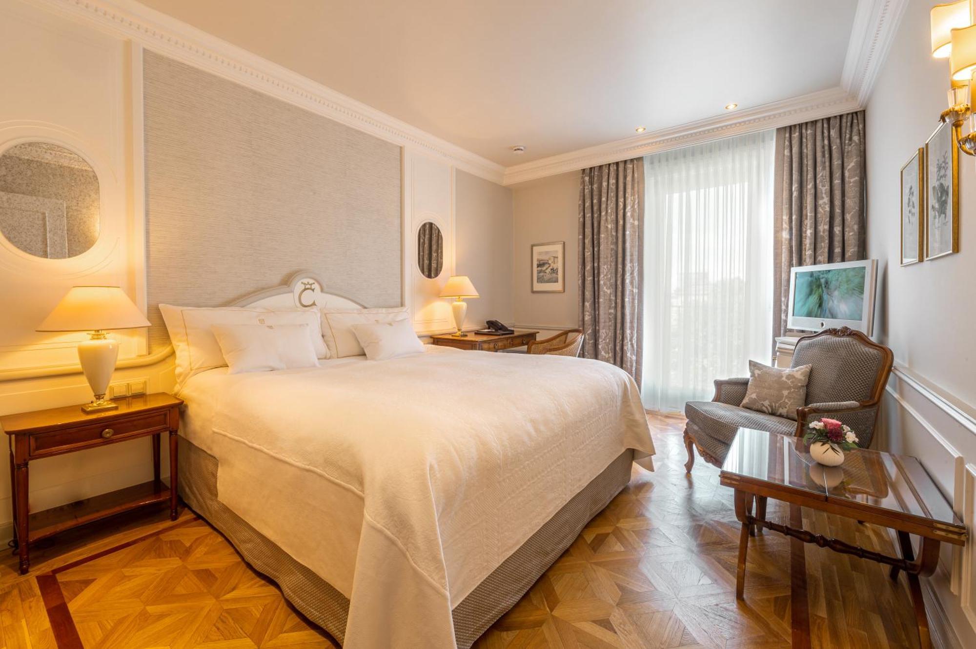 Colombi Hotel Freiburg Bagian luar foto A room at the hotel